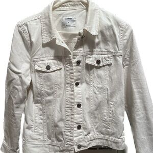 White old navy jean jacket